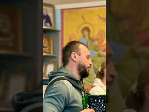 Играй Гармонь, на радость людям! Играй Гармонь, на радость людям!