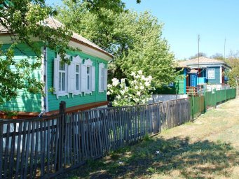 Отцовский дом пропьём гуртом Отцовский дом пропьём гуртом
